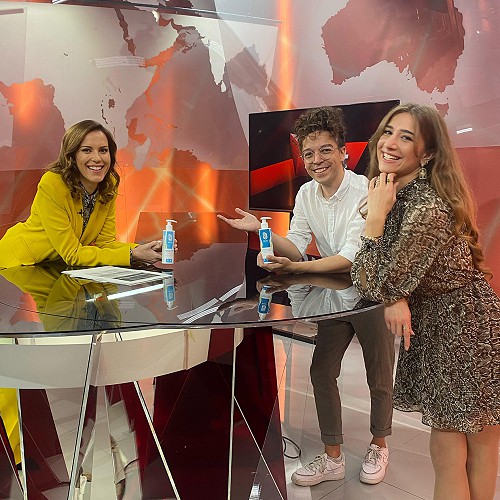 Nega za lase Silki, ki rešuje probleme kodrolascev