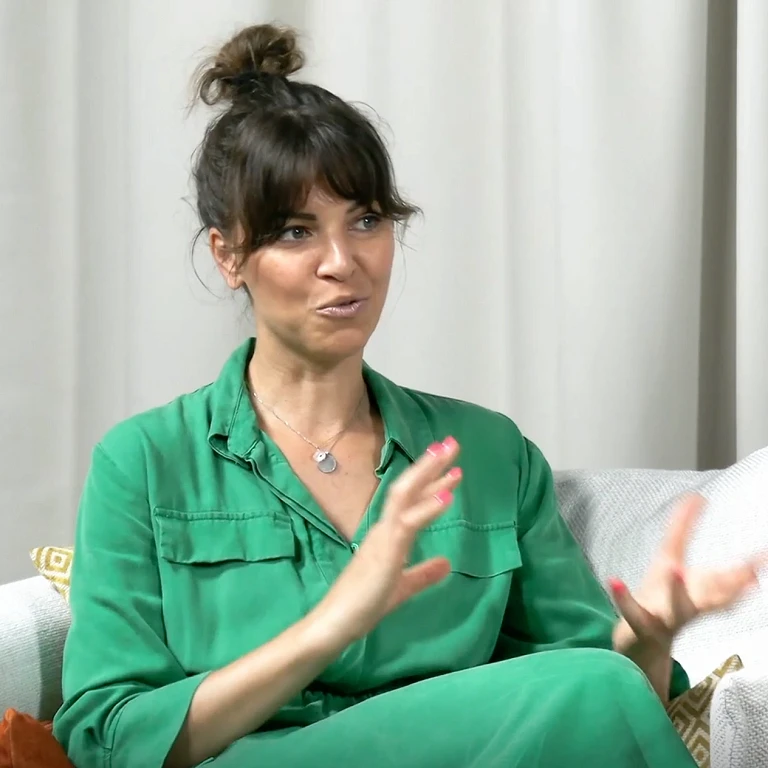 VIDEO: Pustiti redno službo in pogumno slediti srcu (Tina Štrubelj in Saša Gerčar)