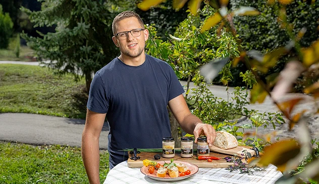 ŠTARTAJ SLOVENIJA: na podeželju I 10. sezona I Napovednik 3. oddaje (Mesarija Stanonik)