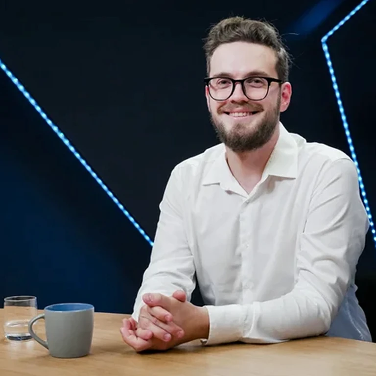 Če hočeš spremeniti svet, ne prodajaj kompromisa