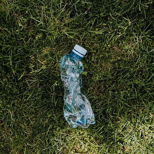 Kako slovenski pridelovalci izkoreninjajo plastiko in varujejo okolje