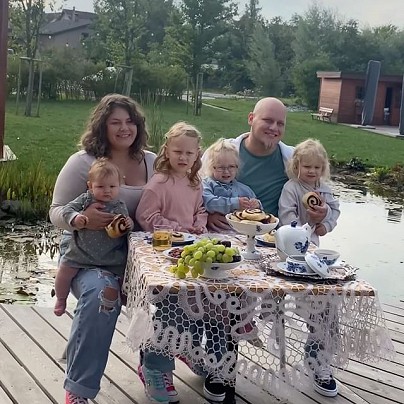 Življenje s štirimi otroki , psom in proizvodnjo... Življenje s štirimi otroki , psom in proizvodnjo...