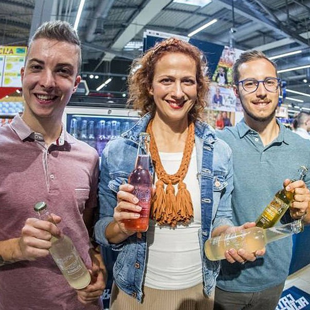 21-letni Mirza kar v svoji sobi ustvaril pijačo